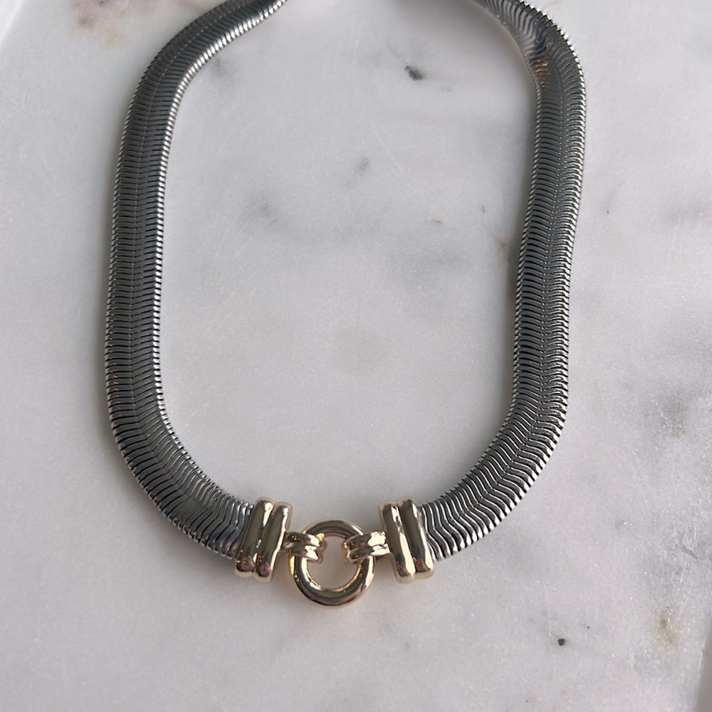 Macys NWT necklace